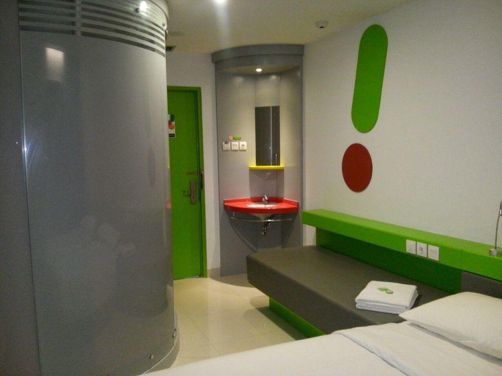 Hotel Urban Styles Hitz Kuta à Kuta Lombok Extérieur photo