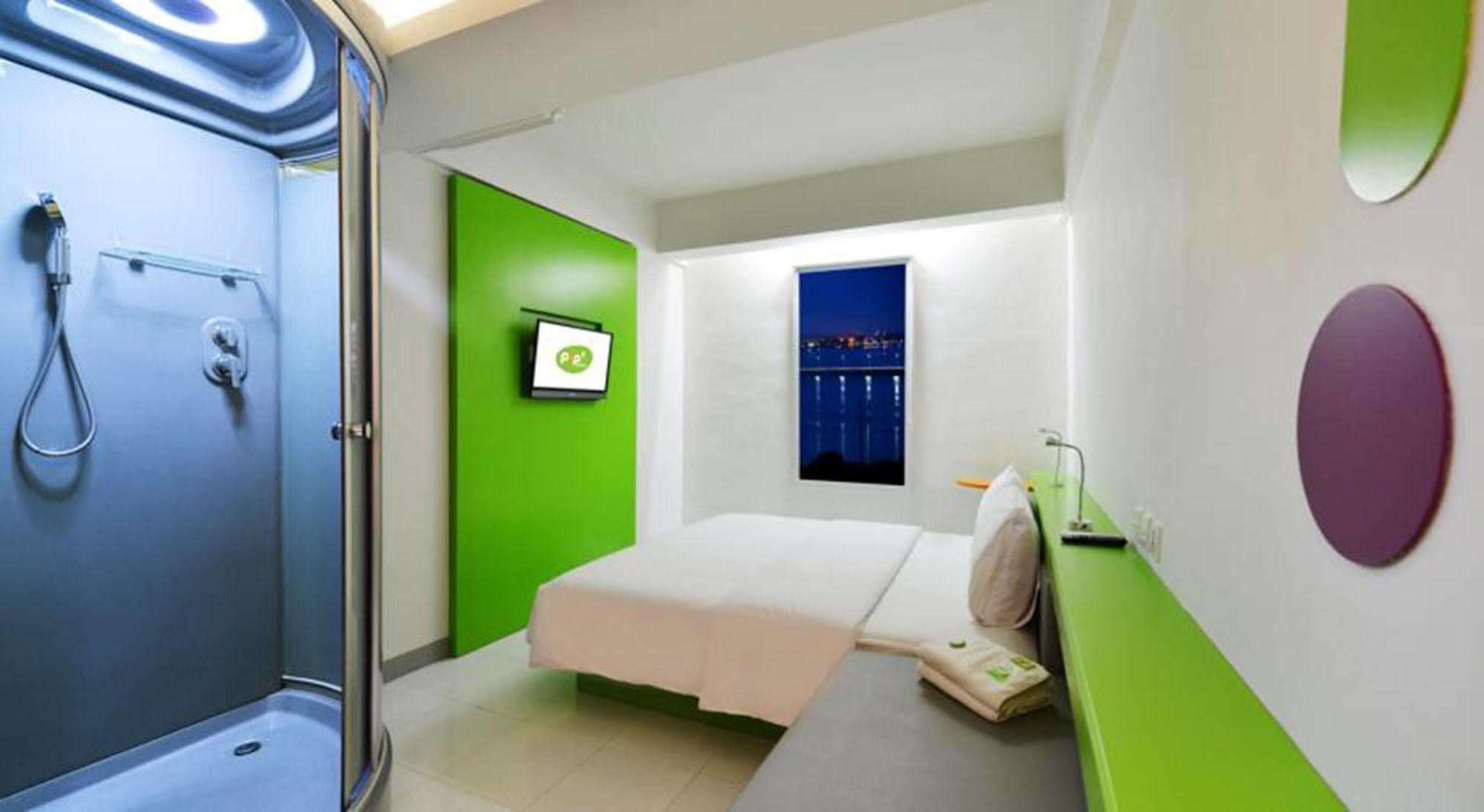 Hotel Urban Styles Hitz Kuta à Kuta Lombok Extérieur photo
